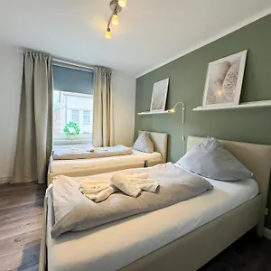 Fuer 5 Gaeste Grosse Kueche Messe- Und Citynah Apartment